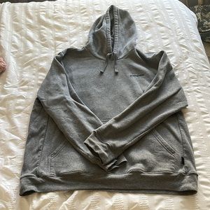 Men’s grey Patagonia hoodie!